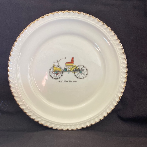 Harker Pottery 22 kt. Gold Rim Dessert Plate Antique Car Design - Picture 1 of 5